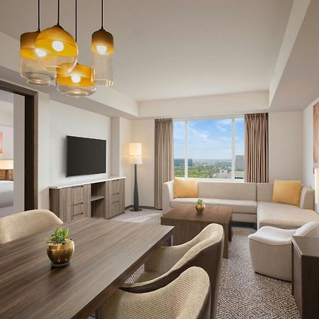 Sheraton Hyderabad Hotel Dış mekan fotoğraf