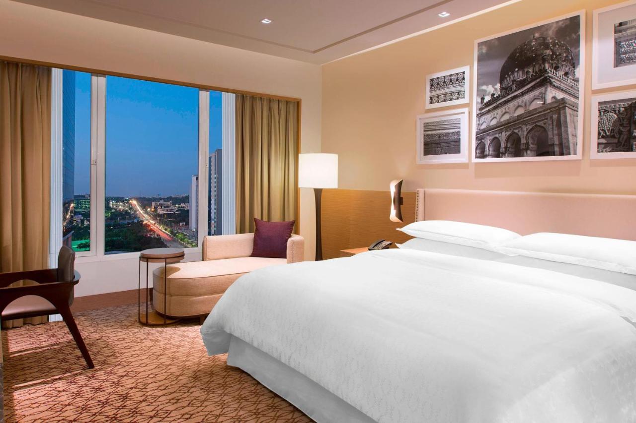 Sheraton Hyderabad Hotel Dış mekan fotoğraf