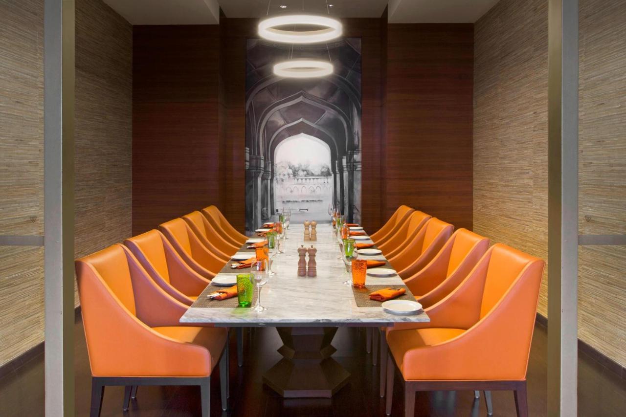 Sheraton Hyderabad Hotel Dış mekan fotoğraf