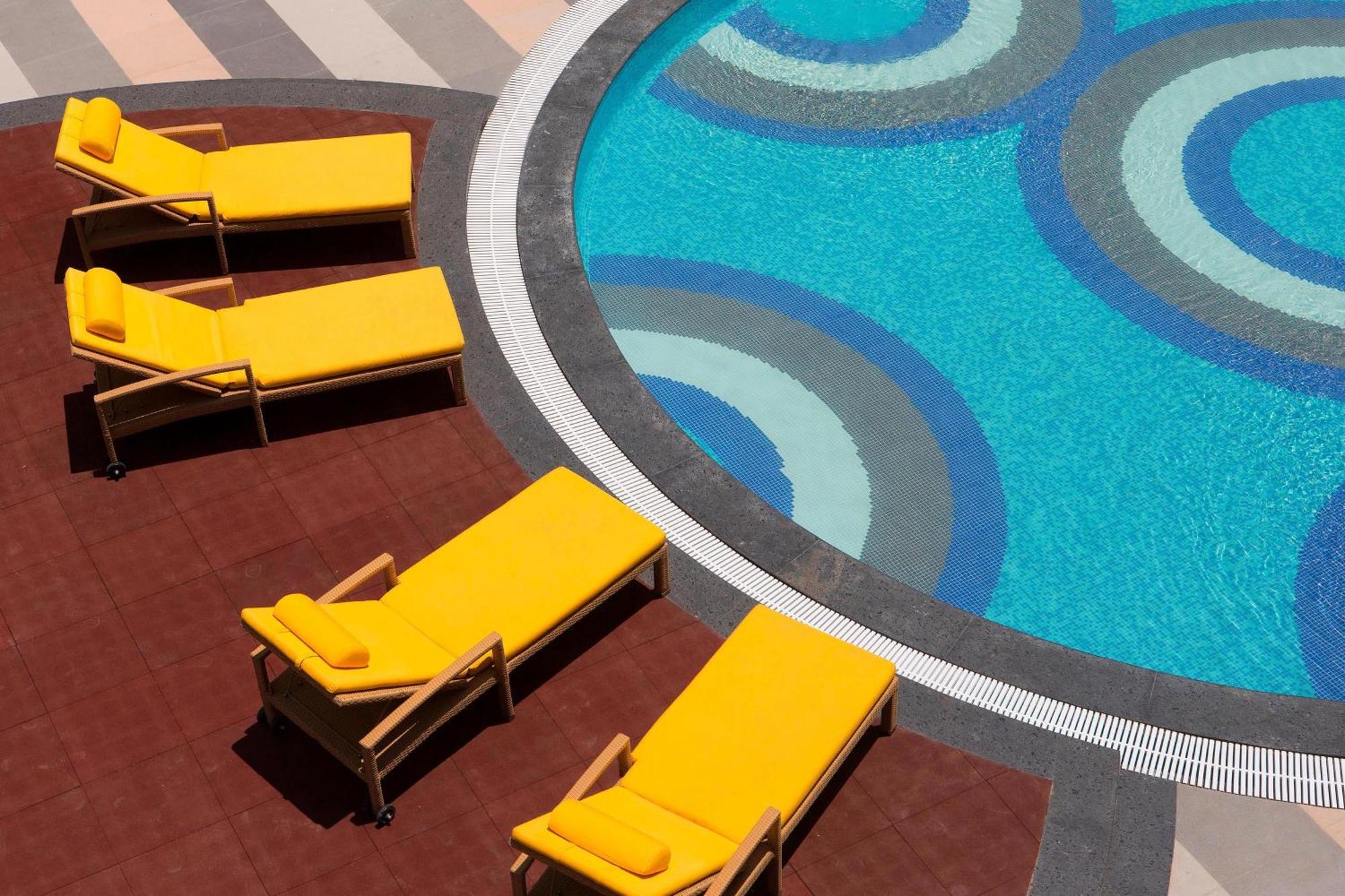 Sheraton Hyderabad Hotel Dış mekan fotoğraf