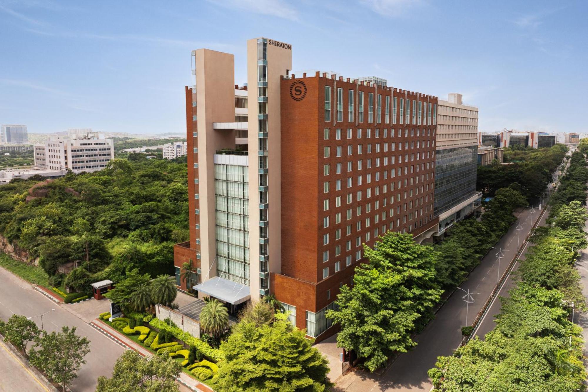 Sheraton Hyderabad Hotel Dış mekan fotoğraf