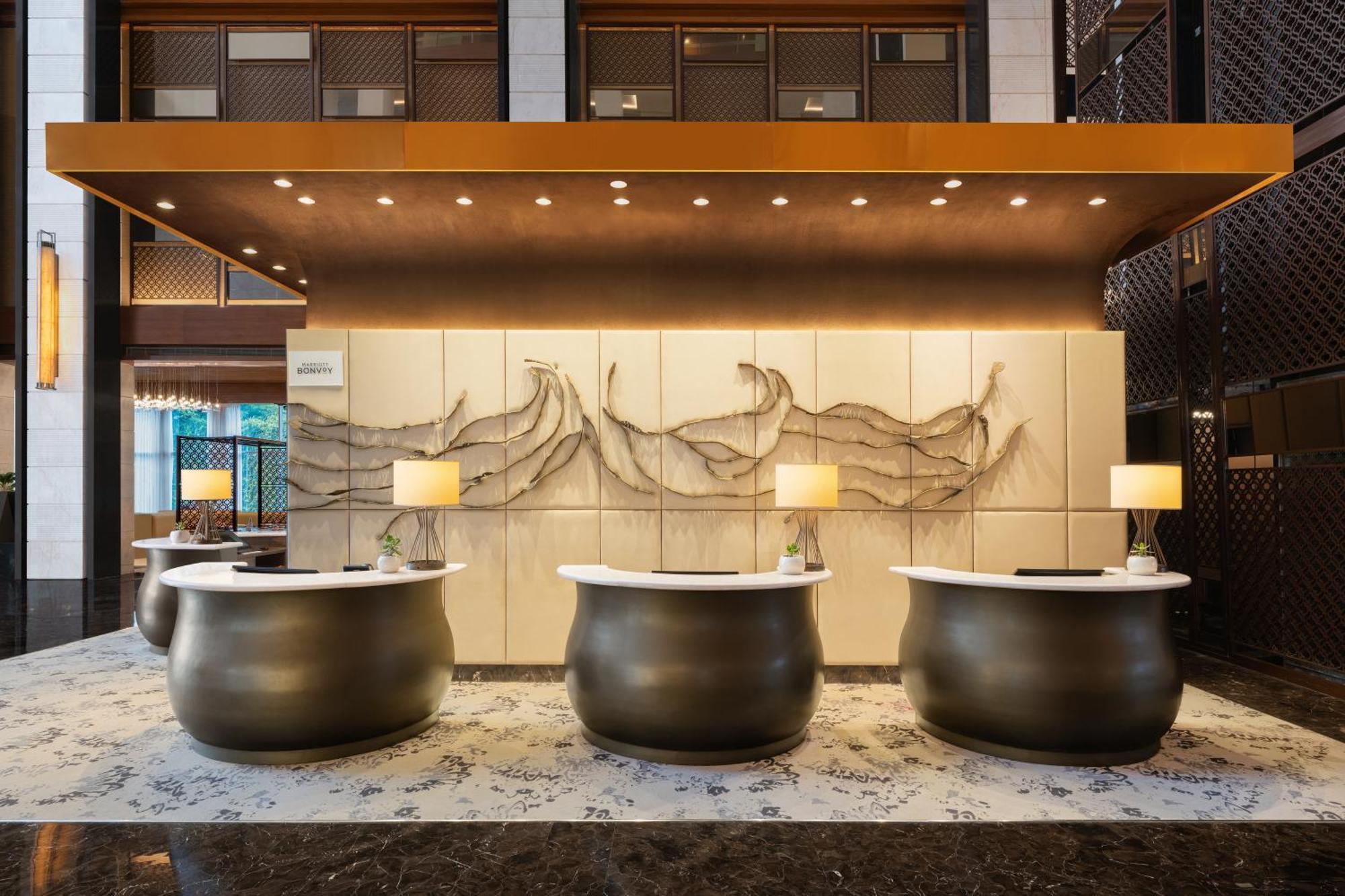 Sheraton Hyderabad Hotel Dış mekan fotoğraf