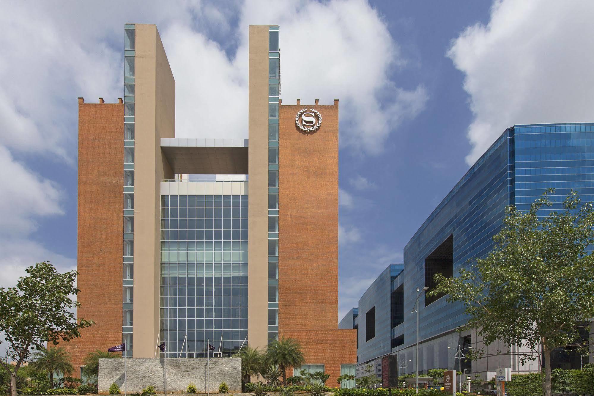 Sheraton Hyderabad Hotel Dış mekan fotoğraf